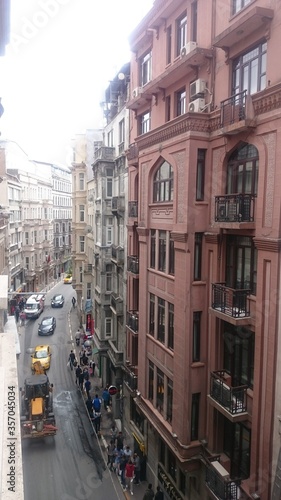 İstanbul cadde manzarası © umut