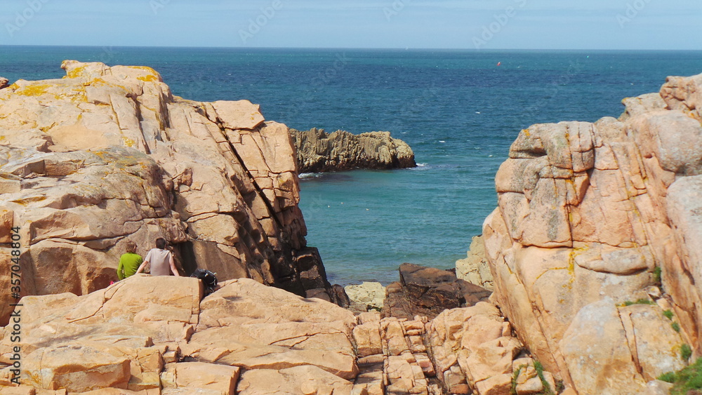 Détente face à l'océan - Granite rose -  Bretagne