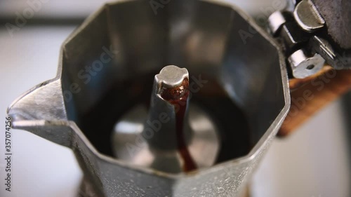 Preparing coffee with the mocha coffeepot