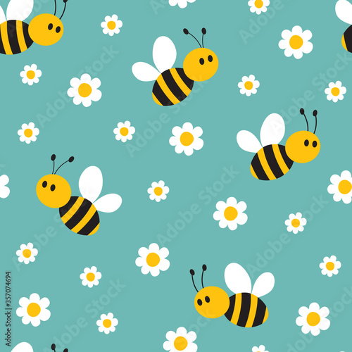 Seamless pattern with cute bee and flowers. © Evalinda