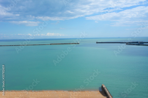 Dover Harbor Entry Blue Green Sea © Porter Images