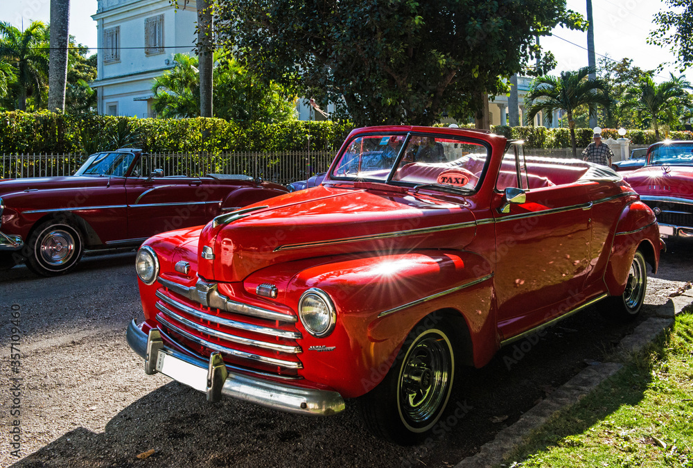 Fototapeta premium Havannas Oldtimer