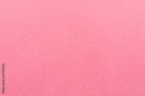 半透明の紙で覆われたフェルト	