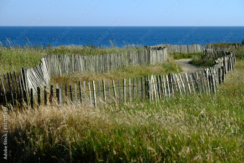 Obraz premium The coast line in Brittany (west of France - may 2020)