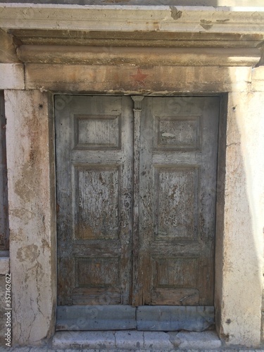 Old italian front door in Porec © Anton