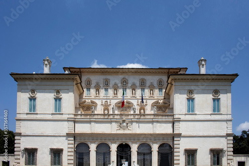 Example of traditional Italian architecture