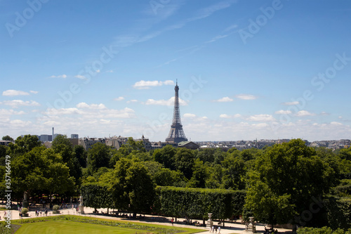Aerial view of Eiffel tower in Paris © theendup