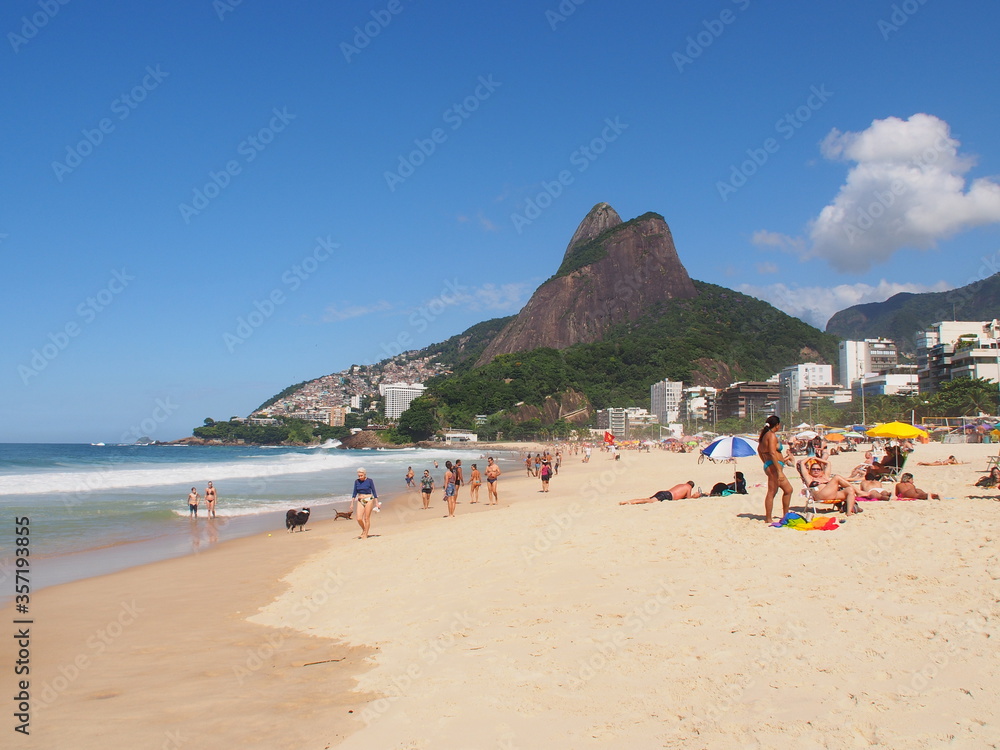 Rio de Janeiro, Brazil - 08/03/2020: Sunny day on the coast of the Atlantic ocean, Ipanema beach