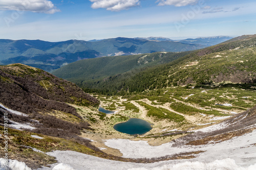 Vorozhesʹka lake in the spring 