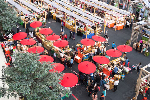 BANGKOK, THAILAND, 11 November 2018 : Many products and shops open in new public fflea market.