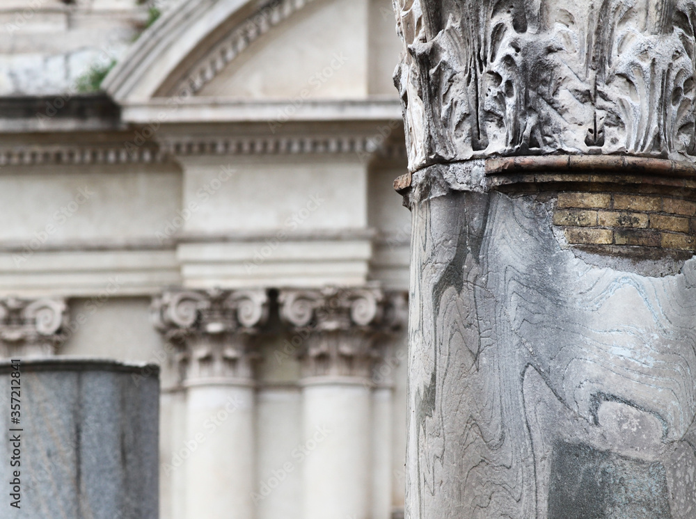 
Roman columns seen through two focal planes. Piazza Venezia in Rome