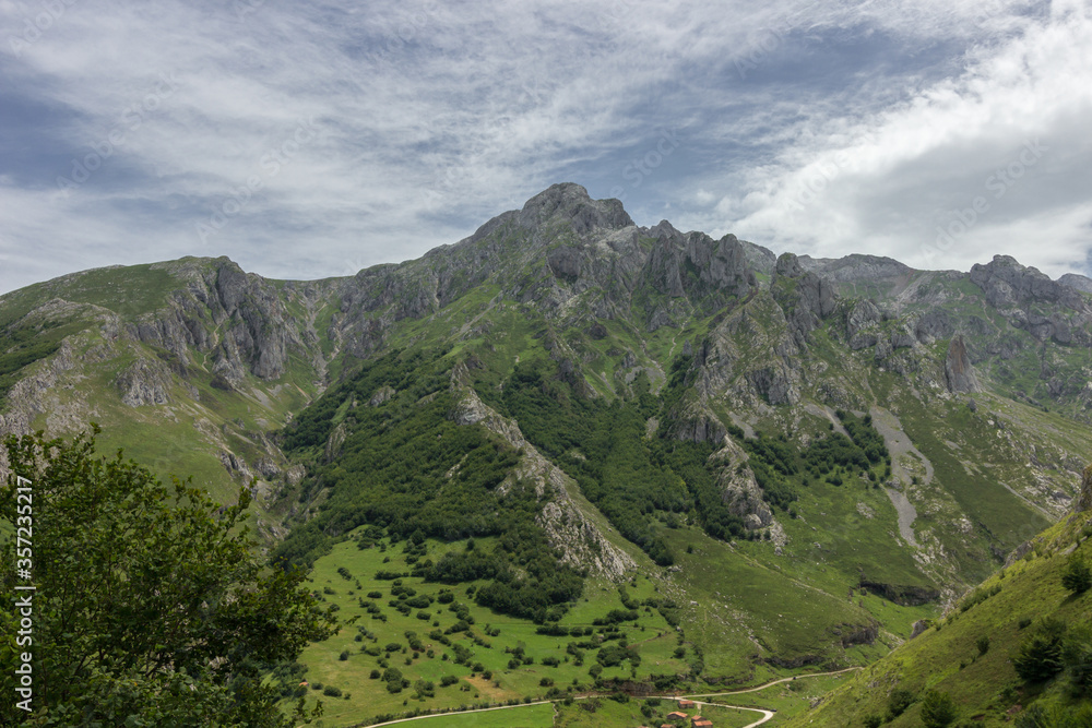 Naranjo de Bulnes mountain in Asturias (Spain)
