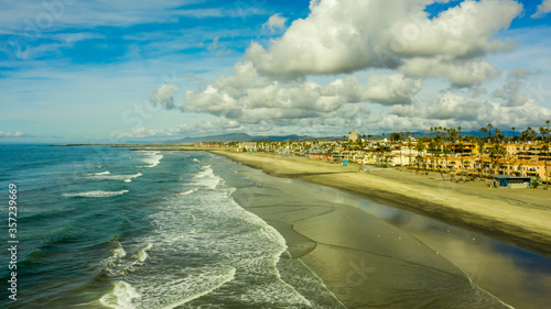 Canvastavla Aerial view of the beach and dramatic clouds at Oceanside, California