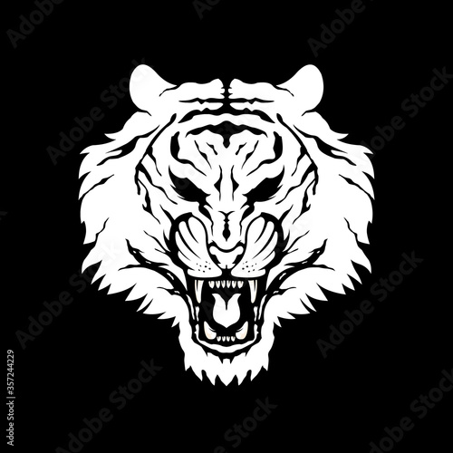 Fototapeta Naklejka Na Ścianę i Meble -  Angry Tiger Head Vector Black White