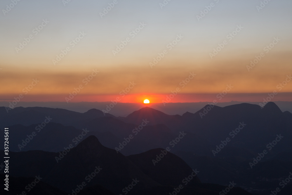 Obraz premium sunset in the mountains
