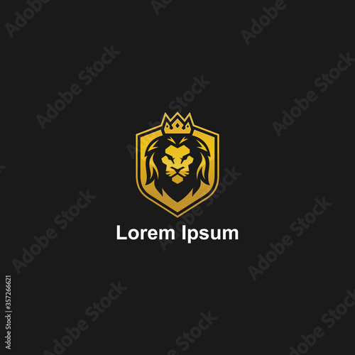 Fototapeta Naklejka Na Ścianę i Meble -  Lion Logo - Crown King Lion Vector