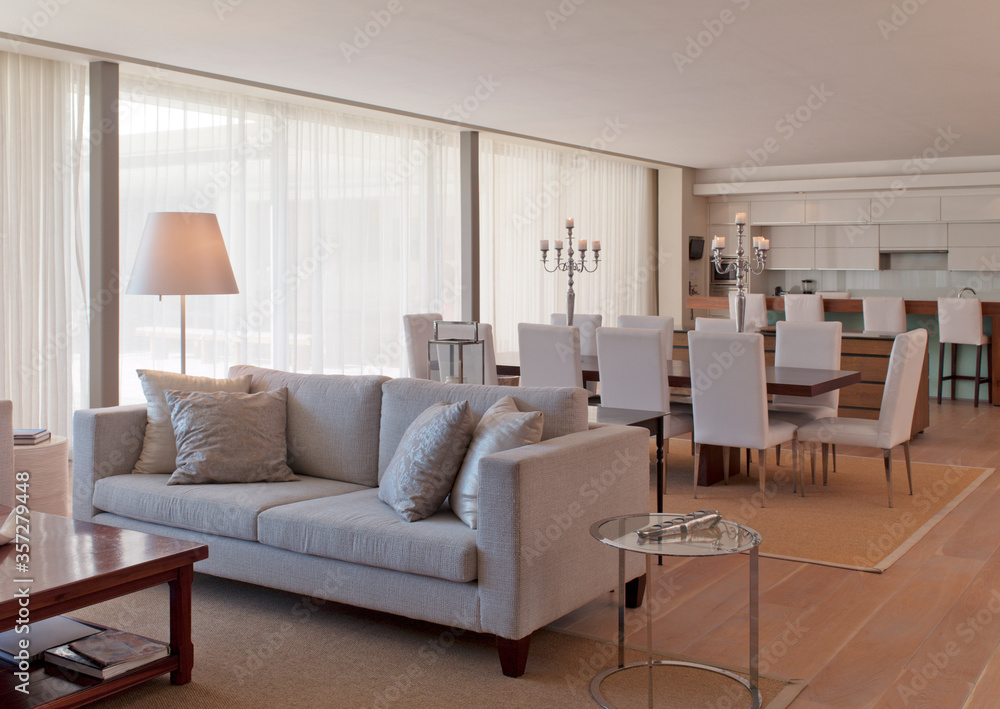 Fototapeta premium Luxury open plan