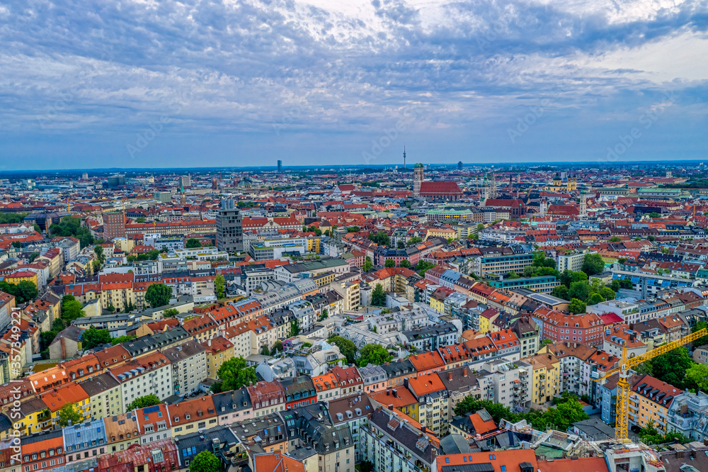 Fantastic view over Munich with its popular bulb tower of the Frauenkirche. Morning cityscape of the wonderful german city.