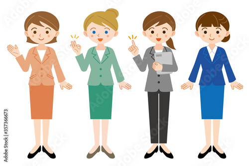 ビジネススーツの女性たちの全身イラスト/白背景 © kura