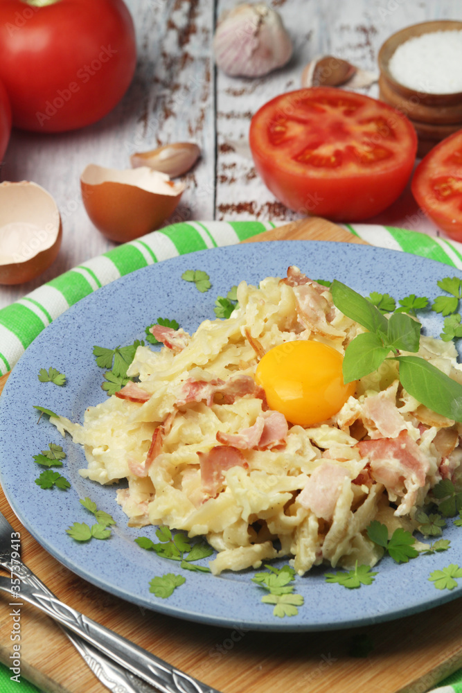 A plate with traditional pasta carbonara