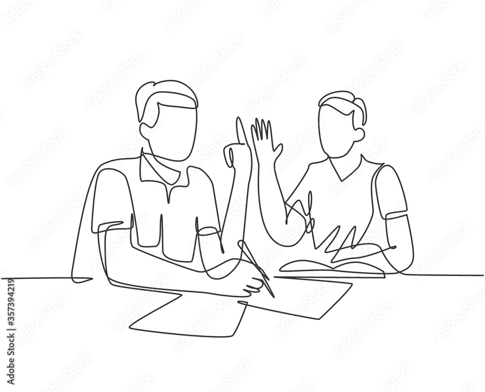 One continuous line drawing of young company founder formulating standard operating procedure for their startup. Business growth discussion concept. Single line draw graphic design vector illustration