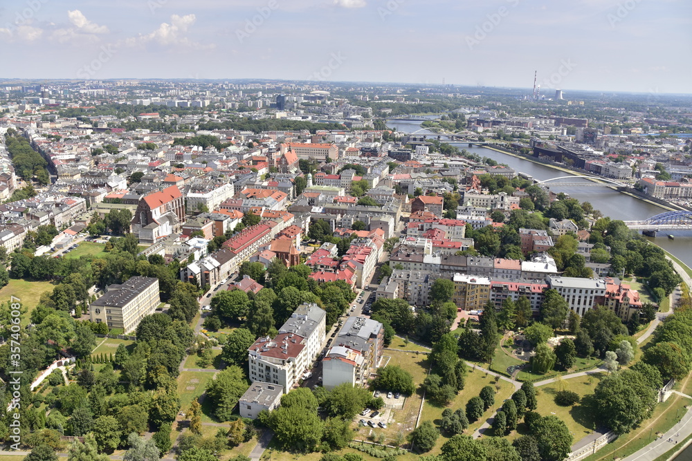 Fototapeta premium widok na Kraków z balonu, panorama na Kraków z powietrza