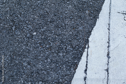 Wallpaper Mural White traffic road surface on the road surface Torontodigital.ca