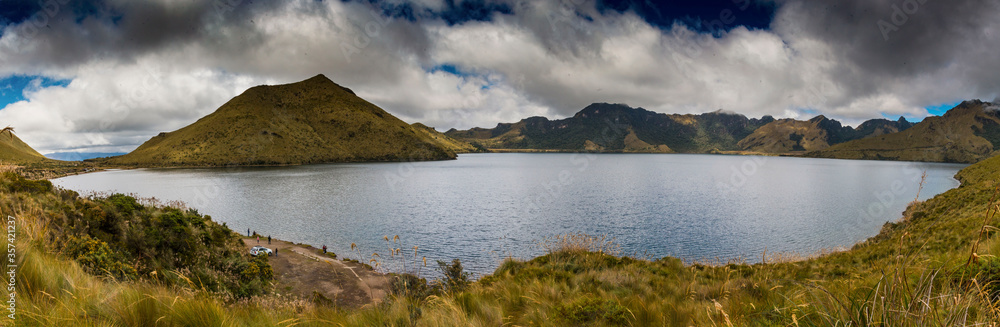 lago dell ecuador