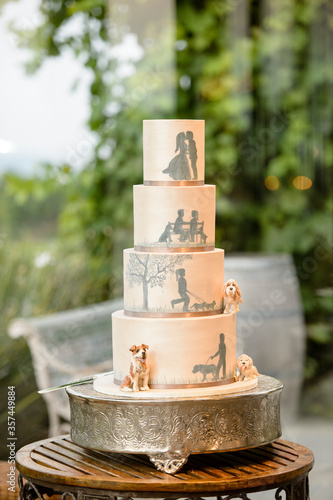 Wedding Cake wih Puppies 