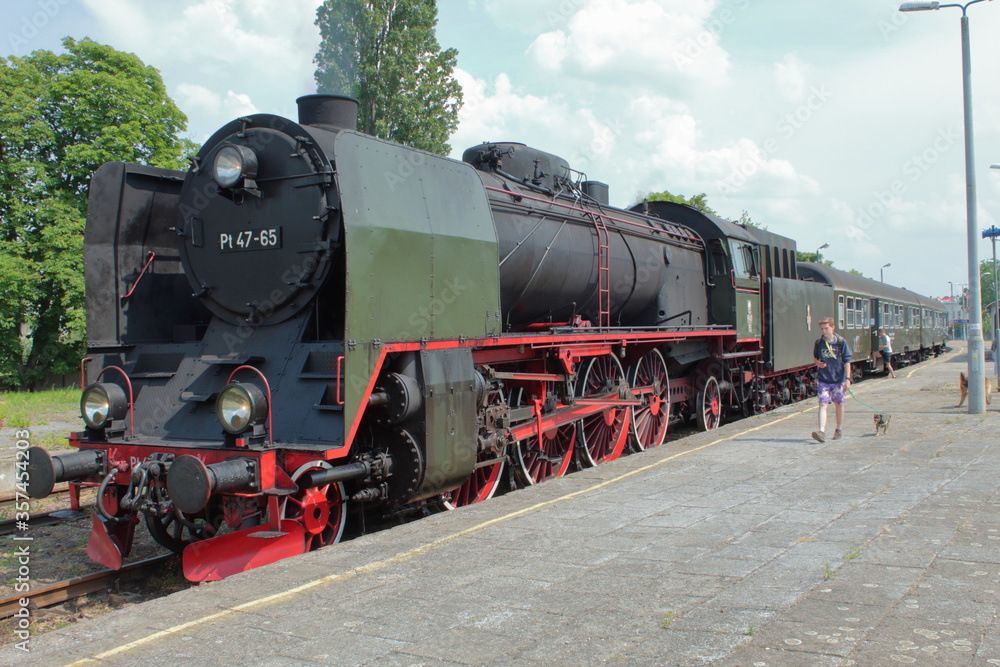 Fototapeta premium steam locomotive at the station