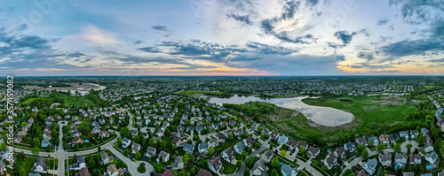 Canvas Print Chicago suburbs evening sky panorama
