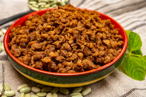 Bild auf Leinwand Source of fibre plant based vegan soya protein minced meat, meat free healthy fo