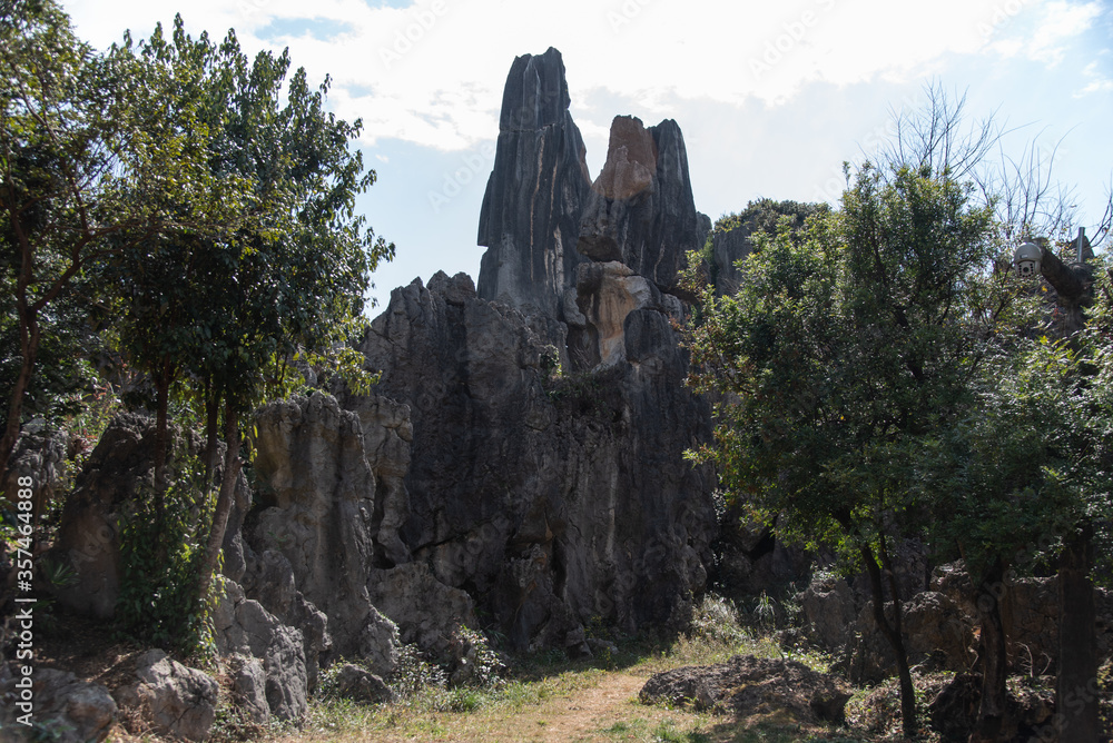  February 2019, Kuniming, Yunnan Stone Forest Geological Park , Shilin County.  The Kunming Stone Forest, Shilin in Chinese, is a spectacular set of limestone groups 