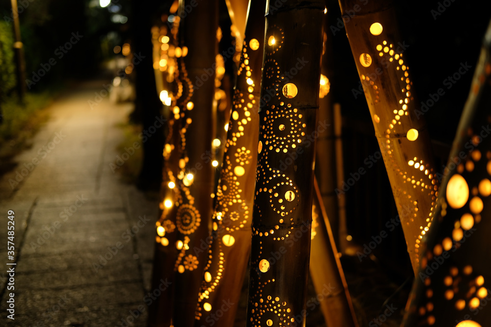 Obraz premium 静岡県伊東市の竹灯り
