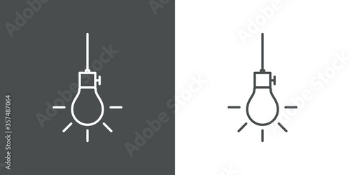 Icono plano lineal bombilla encendida colgando de un cable en fondo gris y fondo blanco