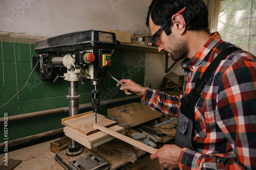 Working process in the carpentry workshop