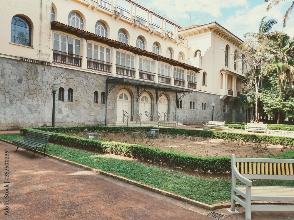 Fototapeta premium the courtyard of the palace