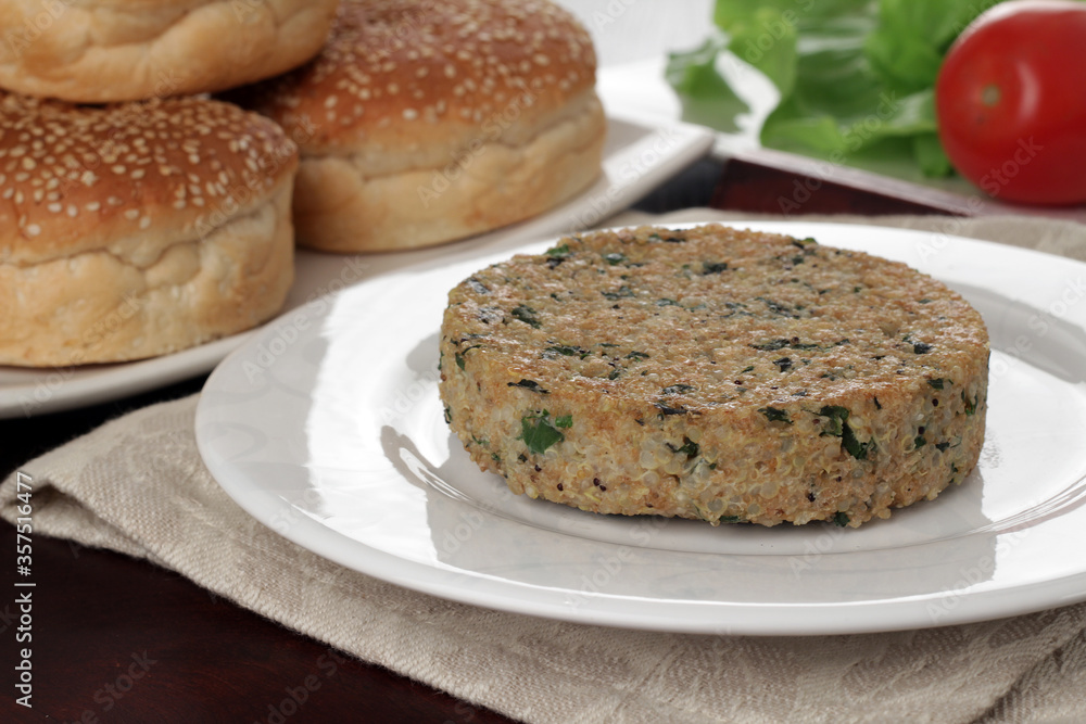 hamburger with amaranth and quinoa prepared in the oven hamburger with amaranth and quinoa prepared in the oven