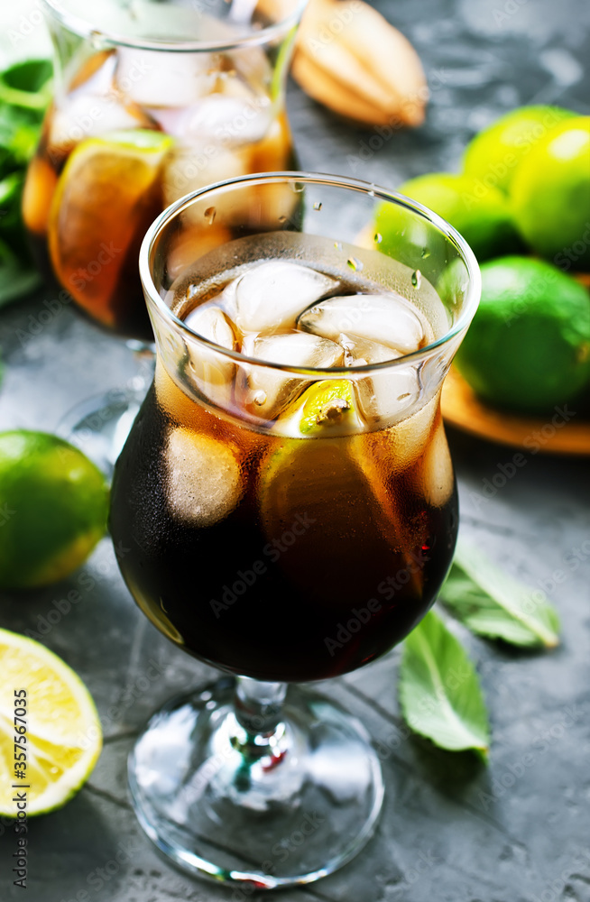 drink with limes drink with limes