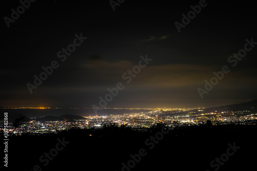 静岡県伊豆スカイライン滝知山展望台の夜景 © kazu8
