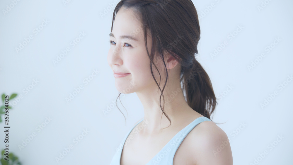 女性