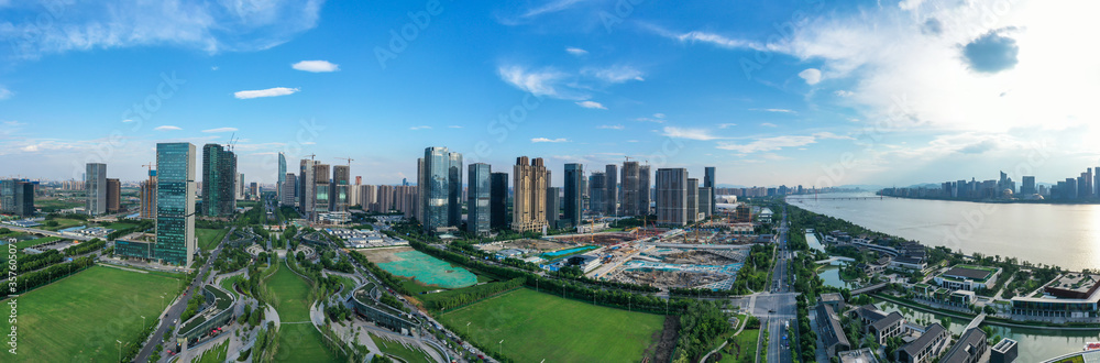 Fototapeta premium city skyline in hangzhou china