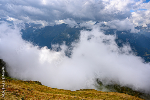   sterreich  Montafon  Schruns  Landschaft mit Wolken bei der Wormser H  tte.