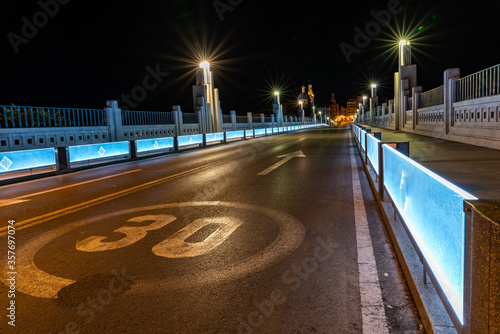 lighted bridge with speed limited to 30
