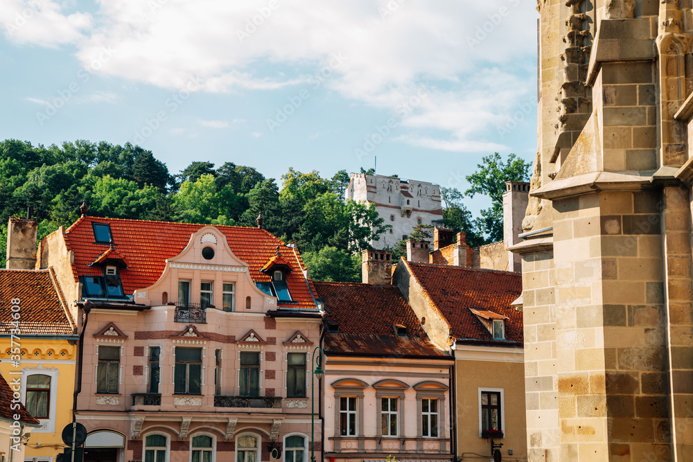 Fototapeta premium Medieval old town and White Tower Turnul Alb in Brasov, Romania
