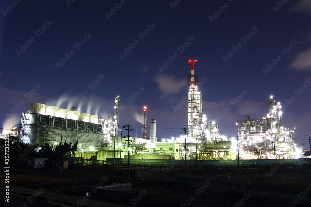 工場夜景 昭和四日市石油 Plant’s Night view Yokkaichi