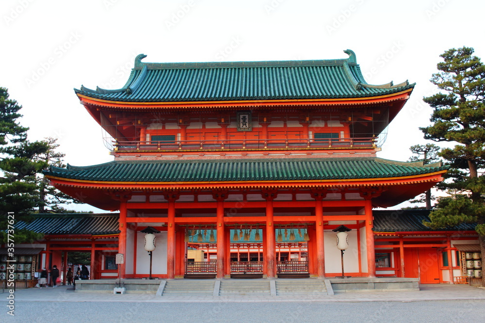Fototapeta premium 平安神宮 應天門 Heian Jingu shrine
