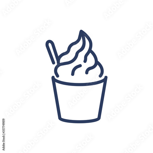 Ice cream in paper bowl thin line icon. Spoon, vanilla, flavor isolated outline sign. Dessert and food concept. Vector illustration symbol element for web design and apps
