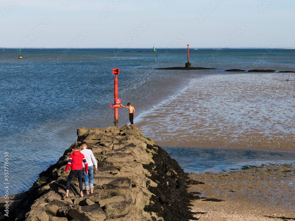 Le Pouliguen - CPA Le Pouliguen Les Pêcheurs