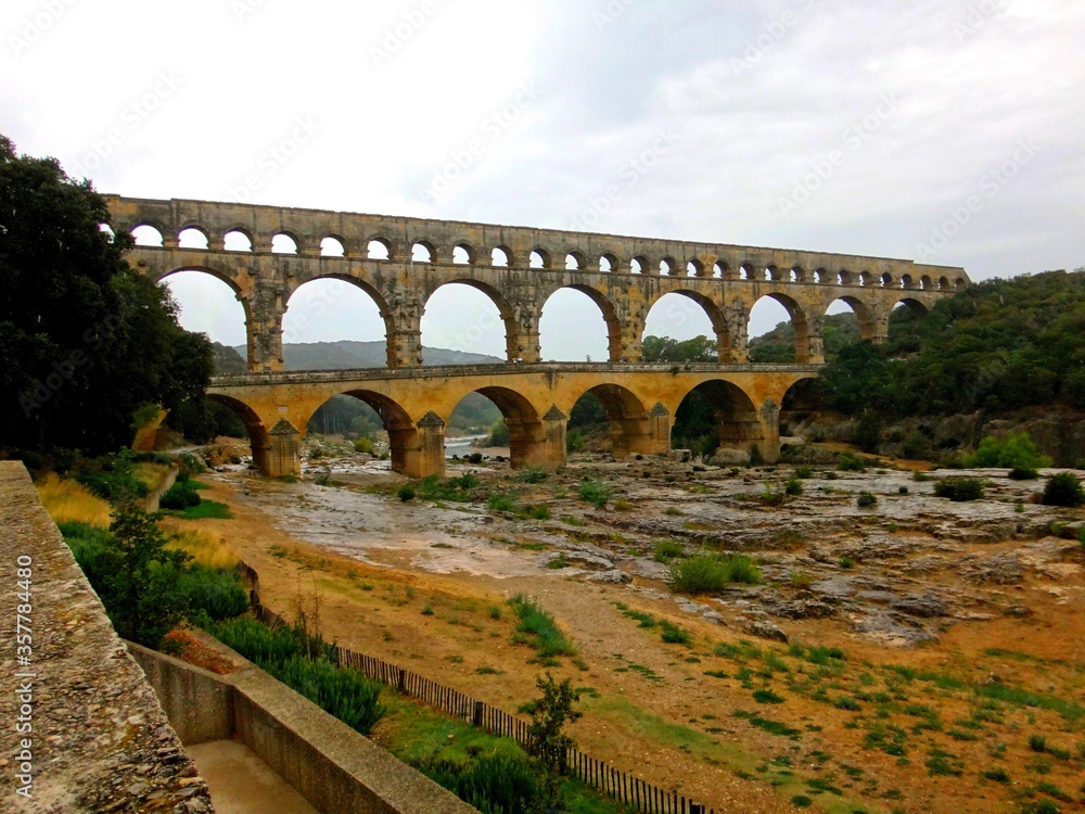 Obraz premium Europe, France, Occitanie, Gard, village of Vers Pont du Gard, the Pont du Gard
